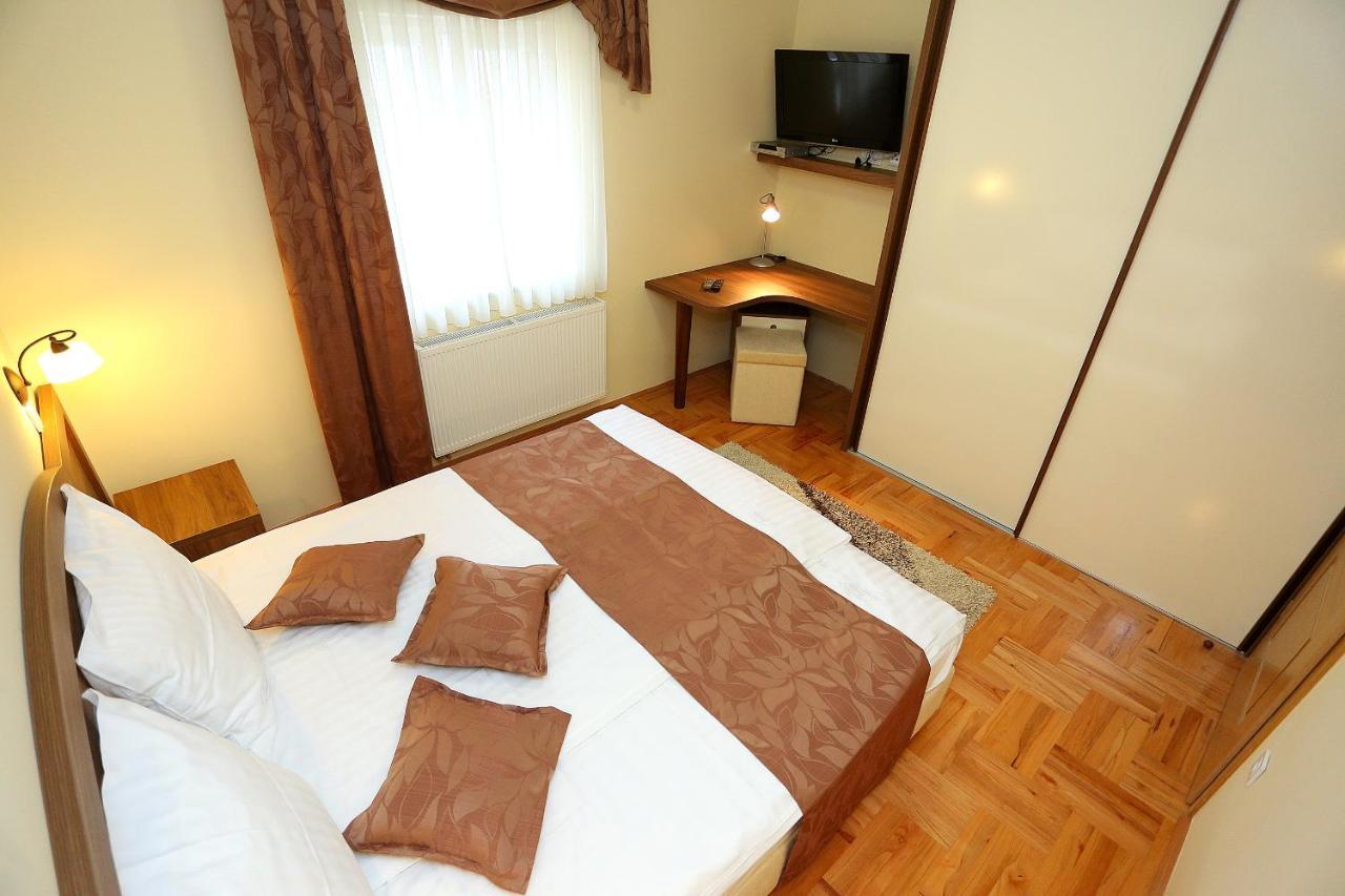Apartments Ivana - Iva Zara Esterno foto